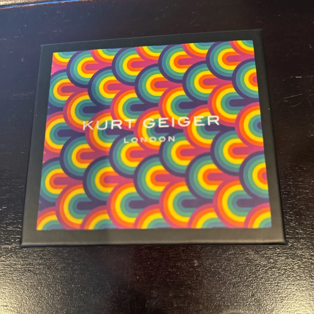 Kurt Geiger Small Gift Box in EUC 4.5”